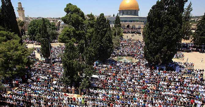 150 BİN MÜSLÜMAN MESCİD-İ AKSA'DA CUMA NAMAZI KILDI