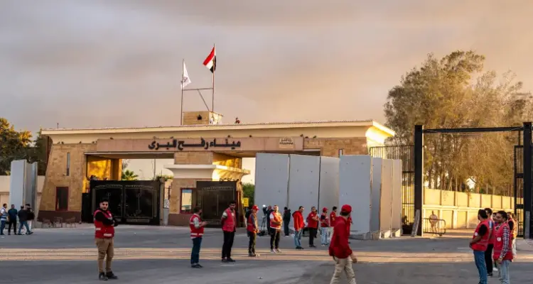 İŞGALCİ İSRAİL REFAH KAPISINI AÇACAK MI?