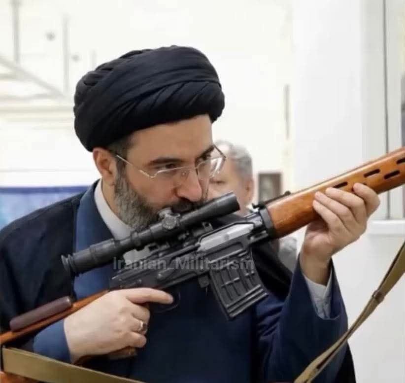 AYETULLAH MUCTEBA HAMANEY İLK MESAJINI YAYINLADI