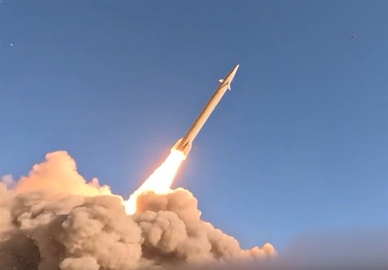 SİYONİST BAKAN HİZBULLAH FÜZESİNDEN KIL PAYI KURTULDU