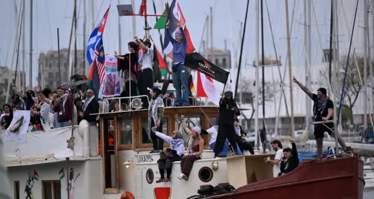 İŞGALCİ İSRAİL SUMUD FİLOSUNA SALDIRDI