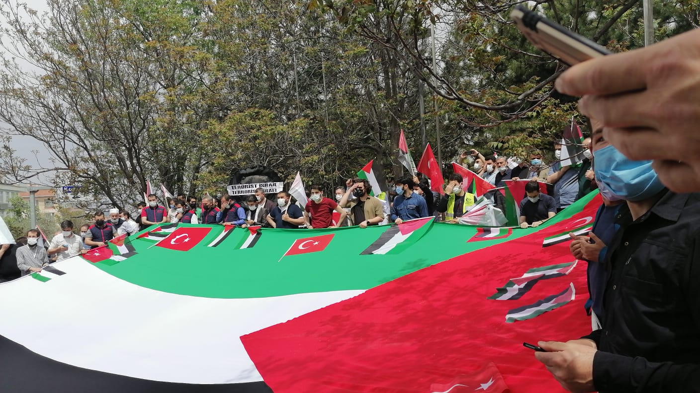 AGD'NİN ÇAĞRISI İLE SİYONİST İSRAİL'İN ANKARA'DAKİ ELÇİLİK KONUTUNUN ÖNÜNDE GÖSTERİ DÜZENLENDİ (VİDEO-FOTO)