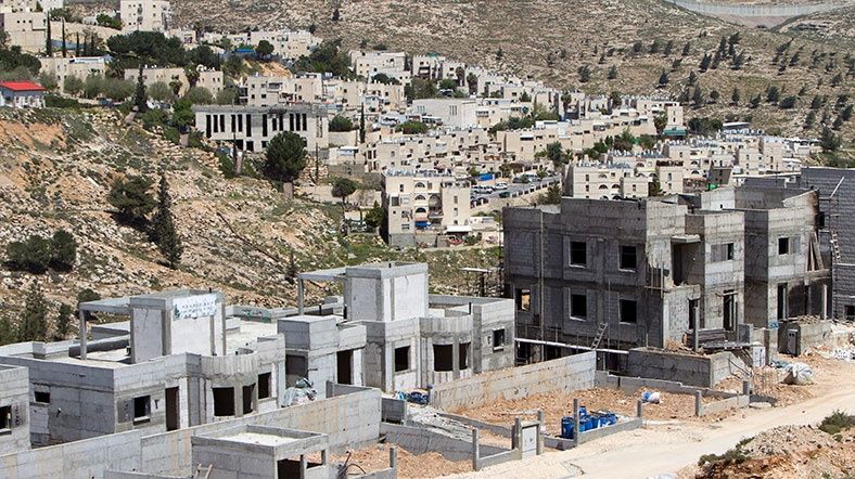 DİRENİŞ NABLUS'TA SİYONİST YERLEŞKEYİ HEDEF ALDI