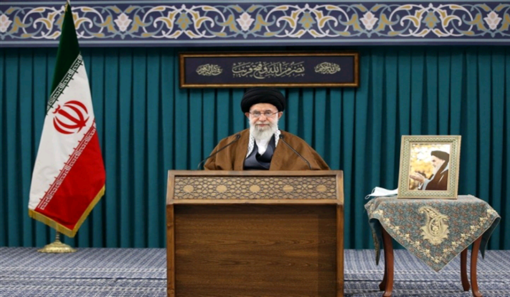 İMAM HAMENEİ: 'KATİL SİYONİST REJİM KUDÜS'E HAKİM OLDUĞU SÜRECE YILIN TÜM GÜNLERİ KUDÜS GÜNÜ OLARAK KABUL EDİLMELİDİR'