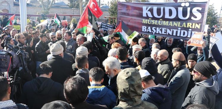 İSTANBUL'DA YÜZYILIN ANLAŞMASI PROTESTO EDİLDİ (FOTO-VİDEO) 