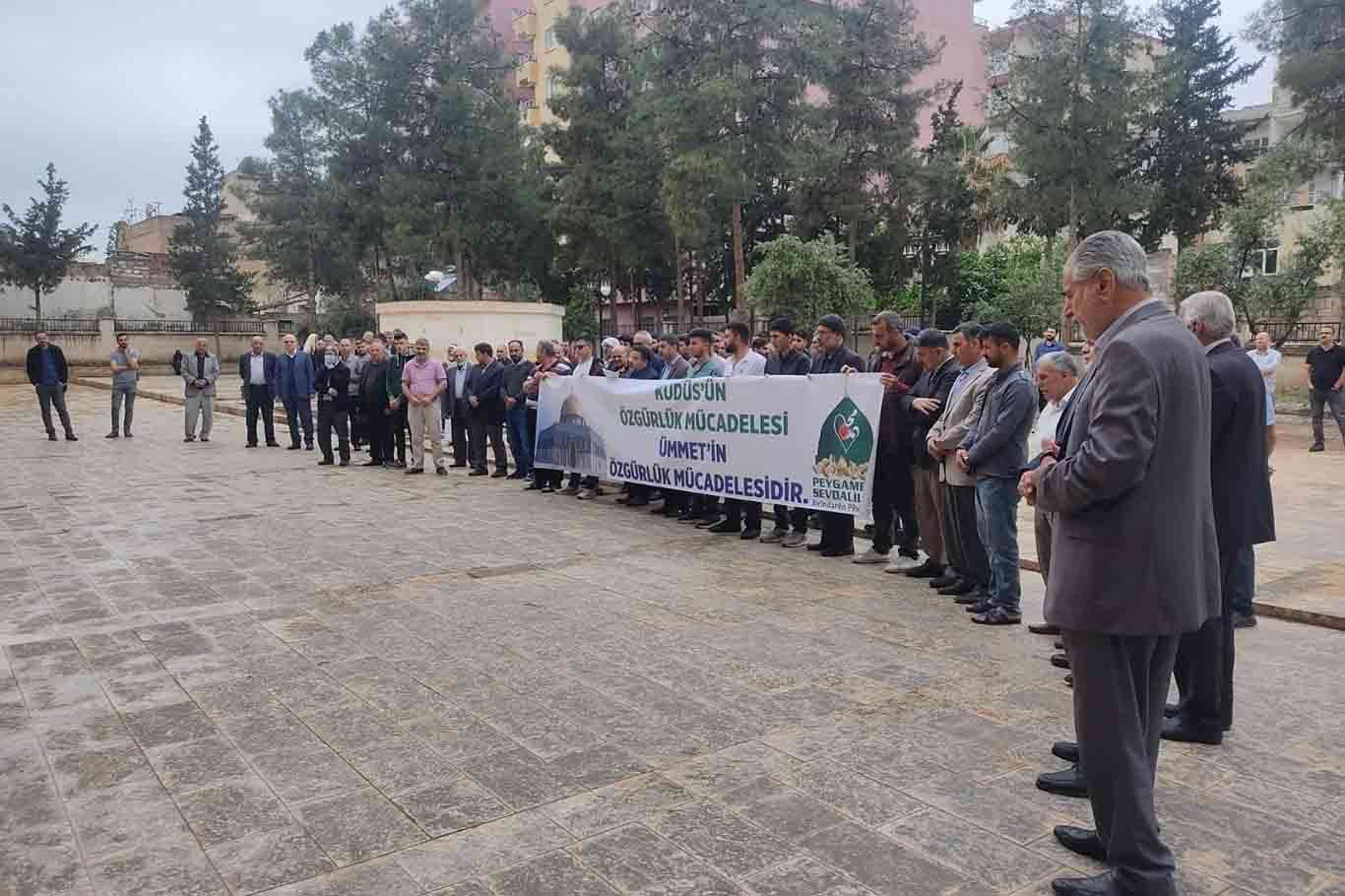 KIZILTEPE'DE DÜNYA KUDÜS GÜNÜ BASIN AÇIKLAMASI DÜZENLENDİ