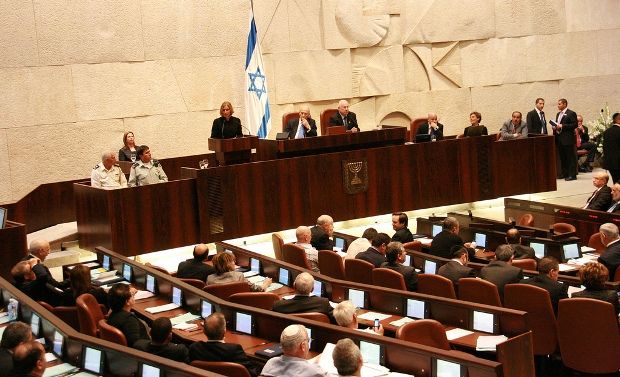 KNESSET FESİH YOLUNDA