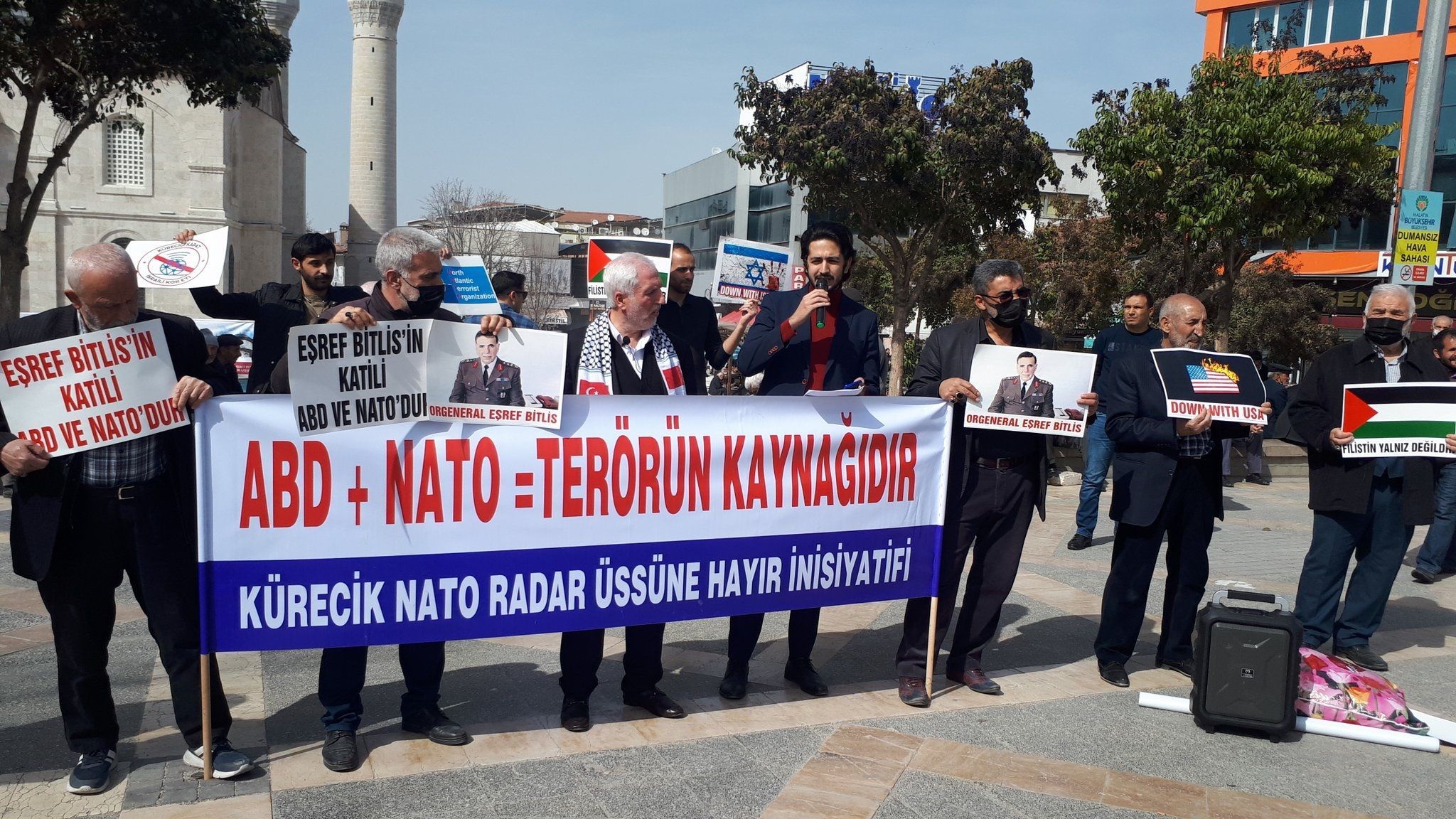 MALATYA'DAN YÜKSELEN ÇAĞRI: NATO'DAN ÇIKILSIN ÜSLER KAPATILSIN (FOTO)