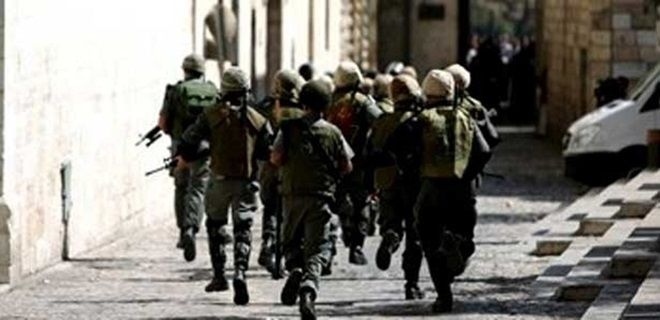 TERÖRİST İSRAİL ASKERLERİ NABLUS'A BASKIN DÜZENLEDİ